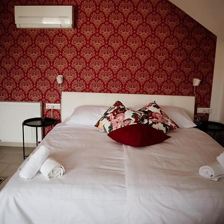 Sipos Borhaz Es Vendeghaz Hotel Badacsonyörs Exterior foto