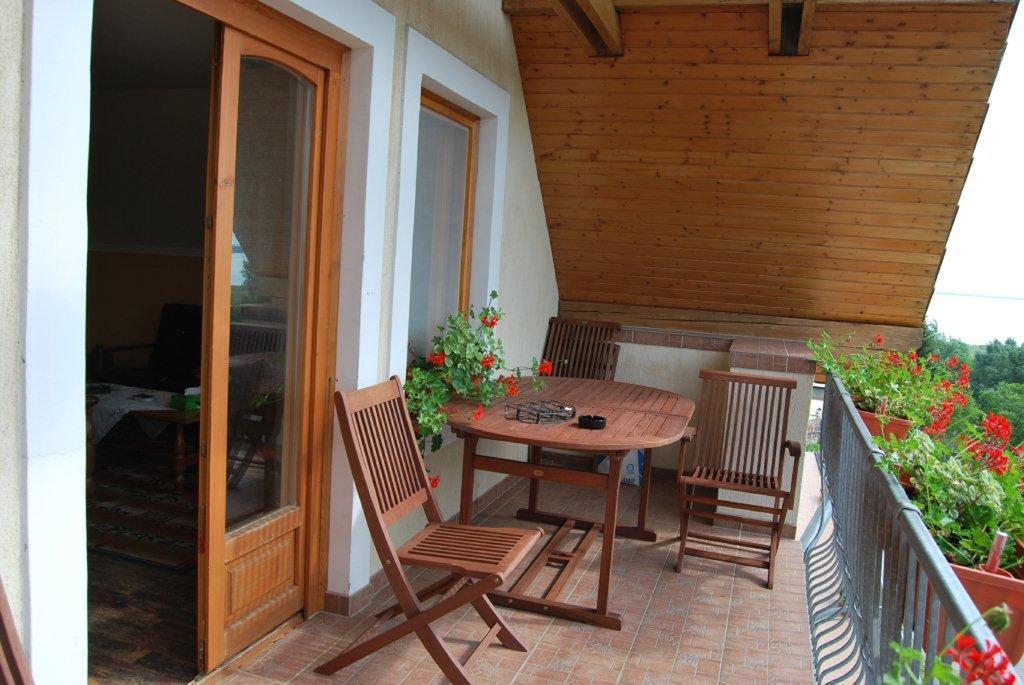 Sipos Borhaz Es Vendeghaz Hotel Badacsonyörs Exterior foto
